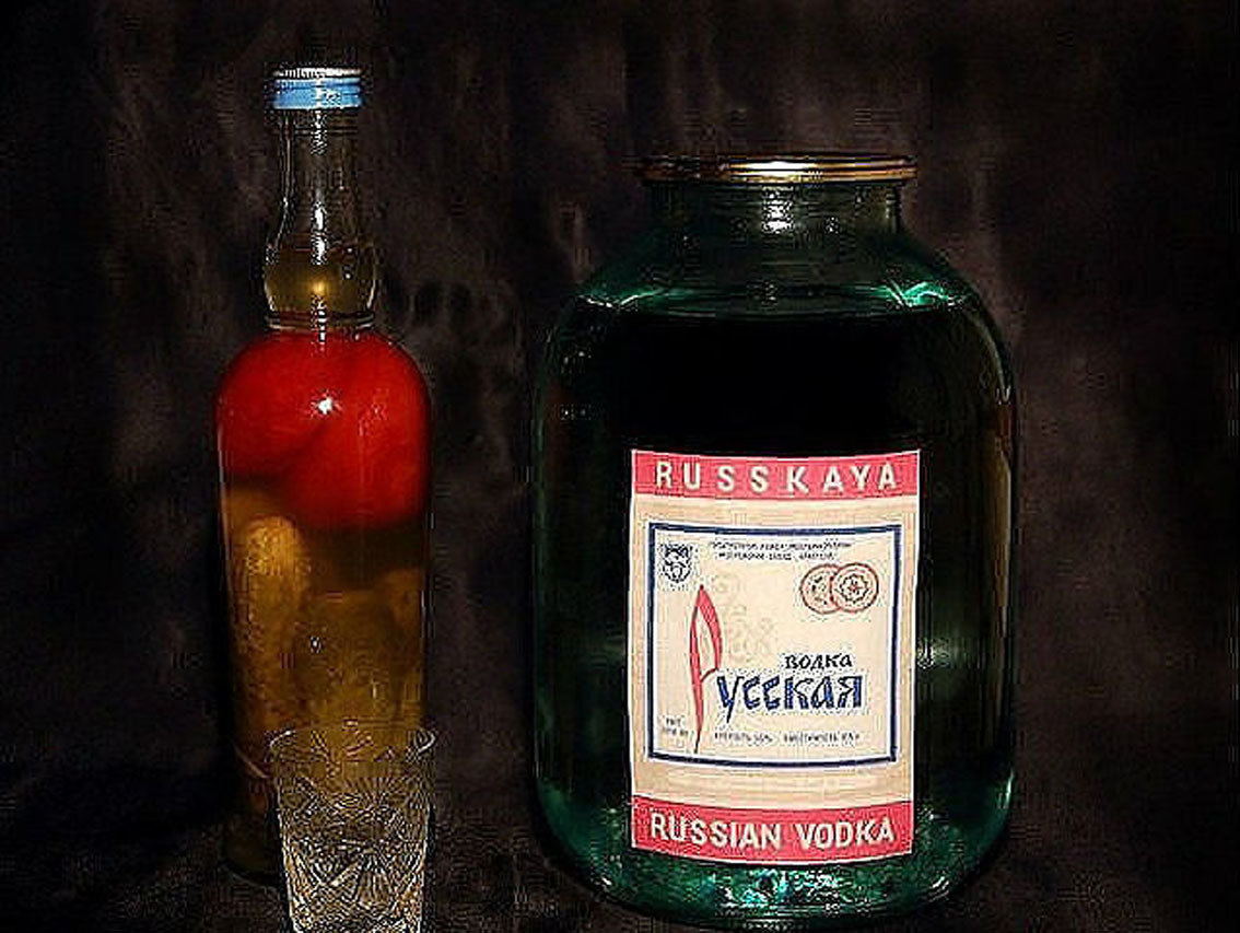 Минздрав рекомендует водку по 300 рэ россиянам 